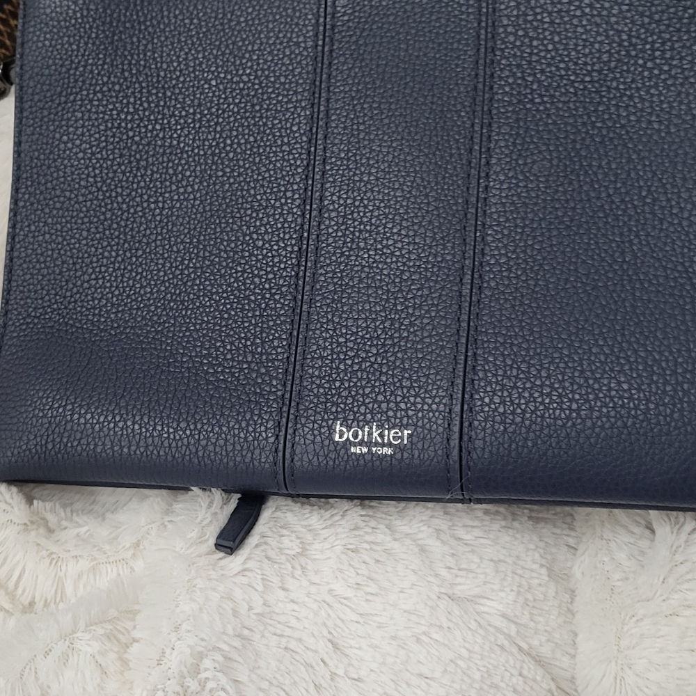 Nwot Botkier Trigger Asymmetric Zip Leather Cross… - image 2